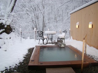 冬の［大黒天］で雪見風呂を満喫