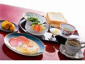 【朝食】郡山市内の有名店の食パンの洋朝食　ハムエッグかスクランブルエッグをお選び頂けます。