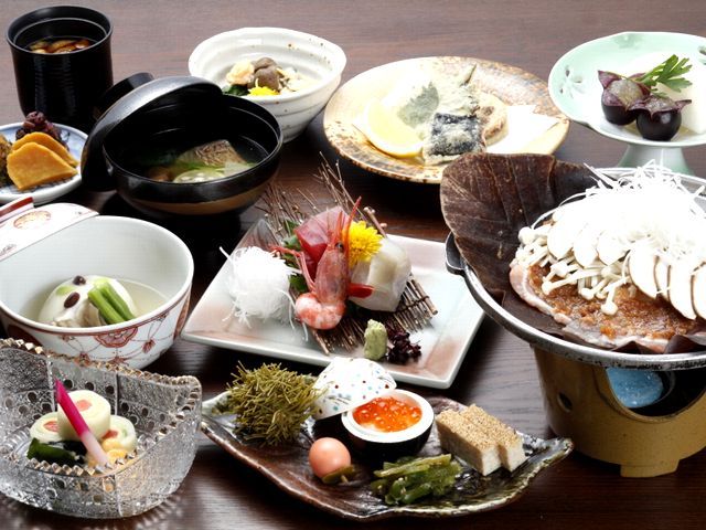 ◆創作料理※イメージ／源泉を使用した彩り豊かなお食事をご用意いたします。