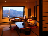 【山の眺めのあるお部屋】和室12畳の一例　※広縁のないお部屋もあります