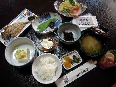 朝食（一例）栄養満点◎朝からしっかり食べて、草津観光へいってらっしゃい♪