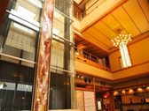 ロビー吹き抜け＊建築美にため息…
