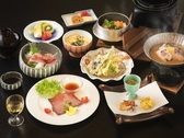 【ご夕食：彩会席】ローストビーフ、ほかほかの美味しいご飯を愉しめる釜飯などをご用意※イメージ