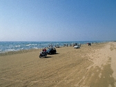 千里浜は日本で唯一、車で走れる砂浜。海水浴も♪当宿からお車で３０分。
