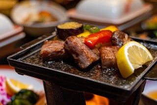 能登牛の石焼ステーキ