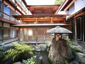 平安風呂外観・・・日本の伝統的な湯屋建築。湯船の中で日頃の疲れをほぐして、心を開放