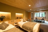 信楽焼き製露天風呂付和洋室308号室　当館で一番広い客室です