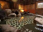 天城の檜に囲まれた自然派大浴場、七子岩風呂（河津浜温泉）