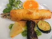 ニギスのパイ包み～季節の野菜添え