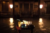 [和風旅館　粛海風] 露天風呂での波の音と夜風に吹かれながらのシャンパンは特別の時間