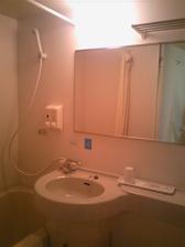[HOTEL AZ　三重名張] 客室ユニットバス（浴槽、シャワー、リンスインシャンプー、ボディーソープ、洗面台、洋式トイレ）