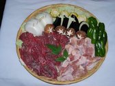 [マルキ旅館] 地鶏　三田牛肉　イカ　エビ　地野菜　楽しく美味しいバーベキュー