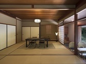 和室２０畳の広々としたお部屋はご家族でのご利用にもぴったりです。