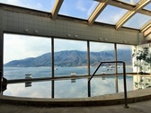 美しい瀬戸内海と寒霞渓を望む展望大浴場