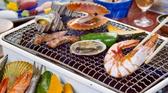 [足摺国際ホテル] <br>新鮮な海の幸を、ご自分で網焼きしお召上がりいただくシーフードバーベキューです。