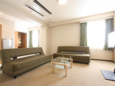 ソファーベッドを採用しているので4名様でのご宿泊も可能！リビングの様に広々です。