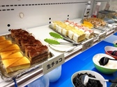 [HOTEL　AZ　宮崎高鍋店] ケーキ、アイス、ゼリー、果物など多数ございます♪