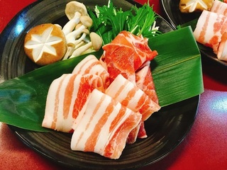 特産品「桜島美湯豚」をしゃぶしゃぶで。余分な油を落として栄養満点。美味しい！と絶賛中です。