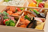 厳選素材の特別お部屋入れ弁当です