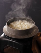 お釜で炊いたご飯